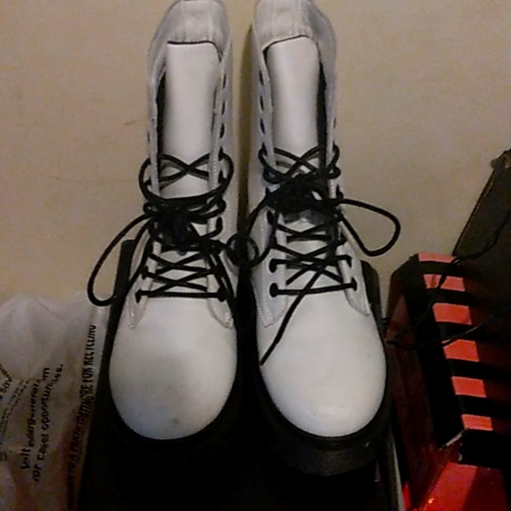Wild diva combat boots size 7.5